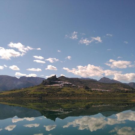 Casa Alucema Pension Zahara De La Sierra Buitenkant foto